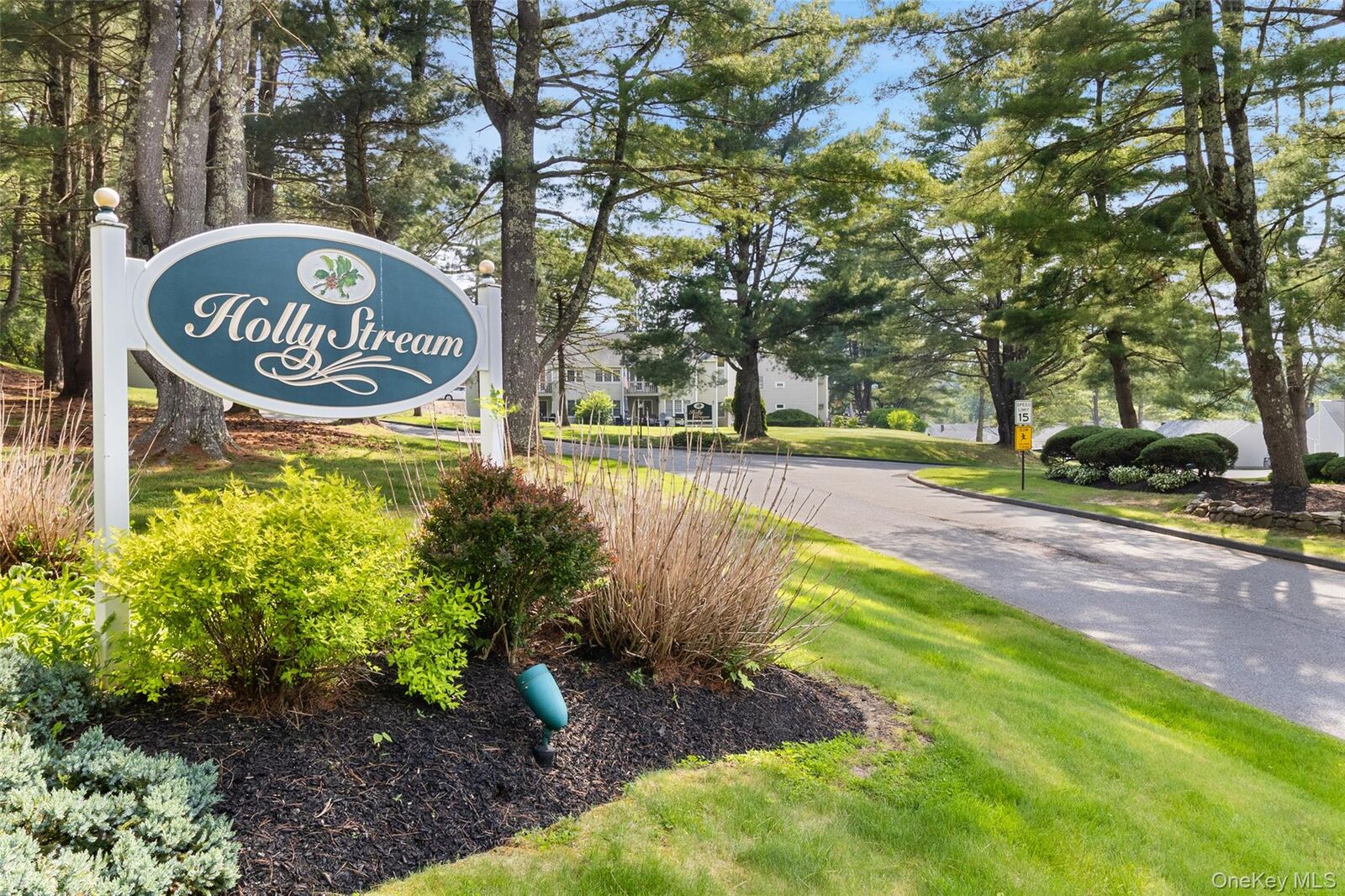 Property Photo:  201 Holly Stream Court  NY 10509 
