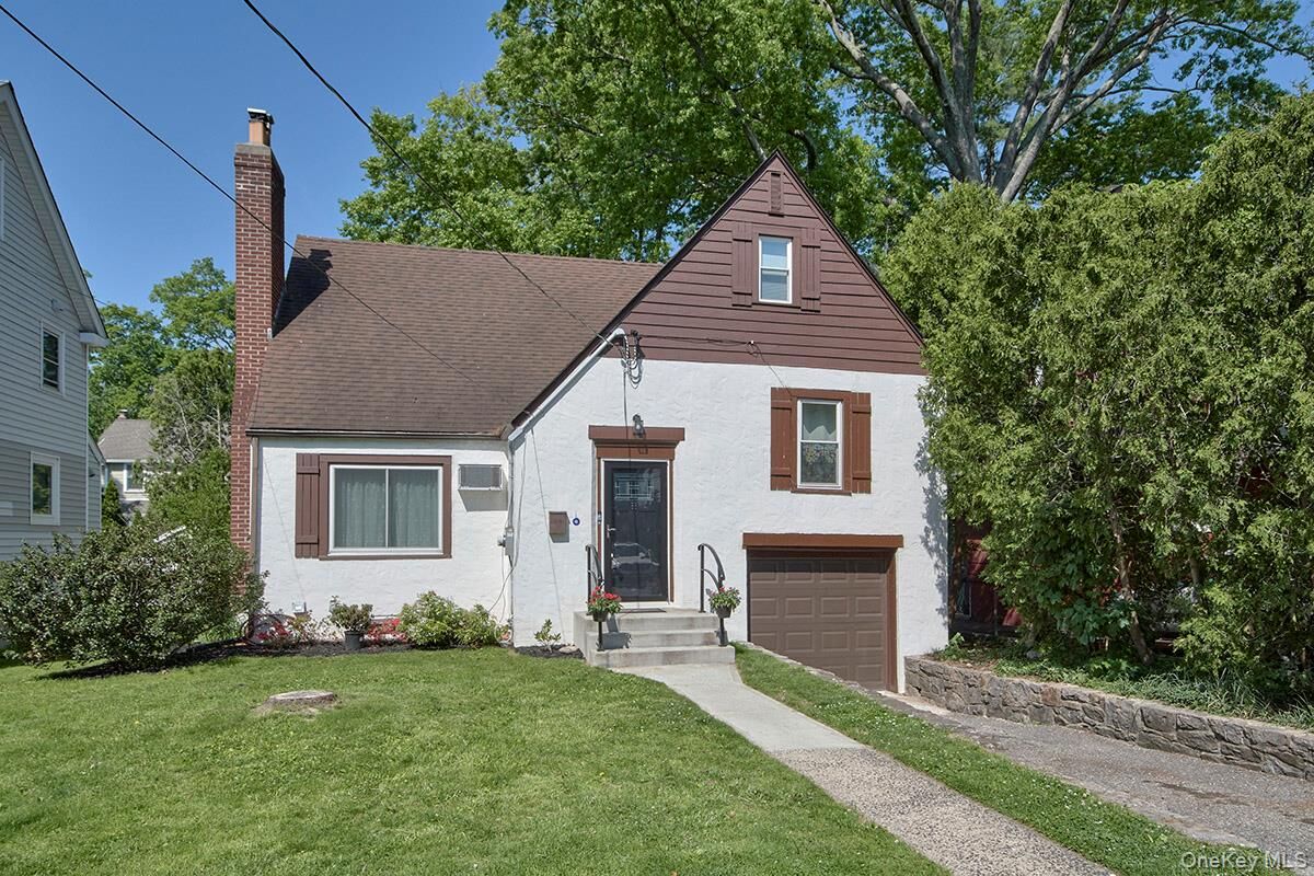 Property Photo:  88 Smith Avenue  NY 10605 