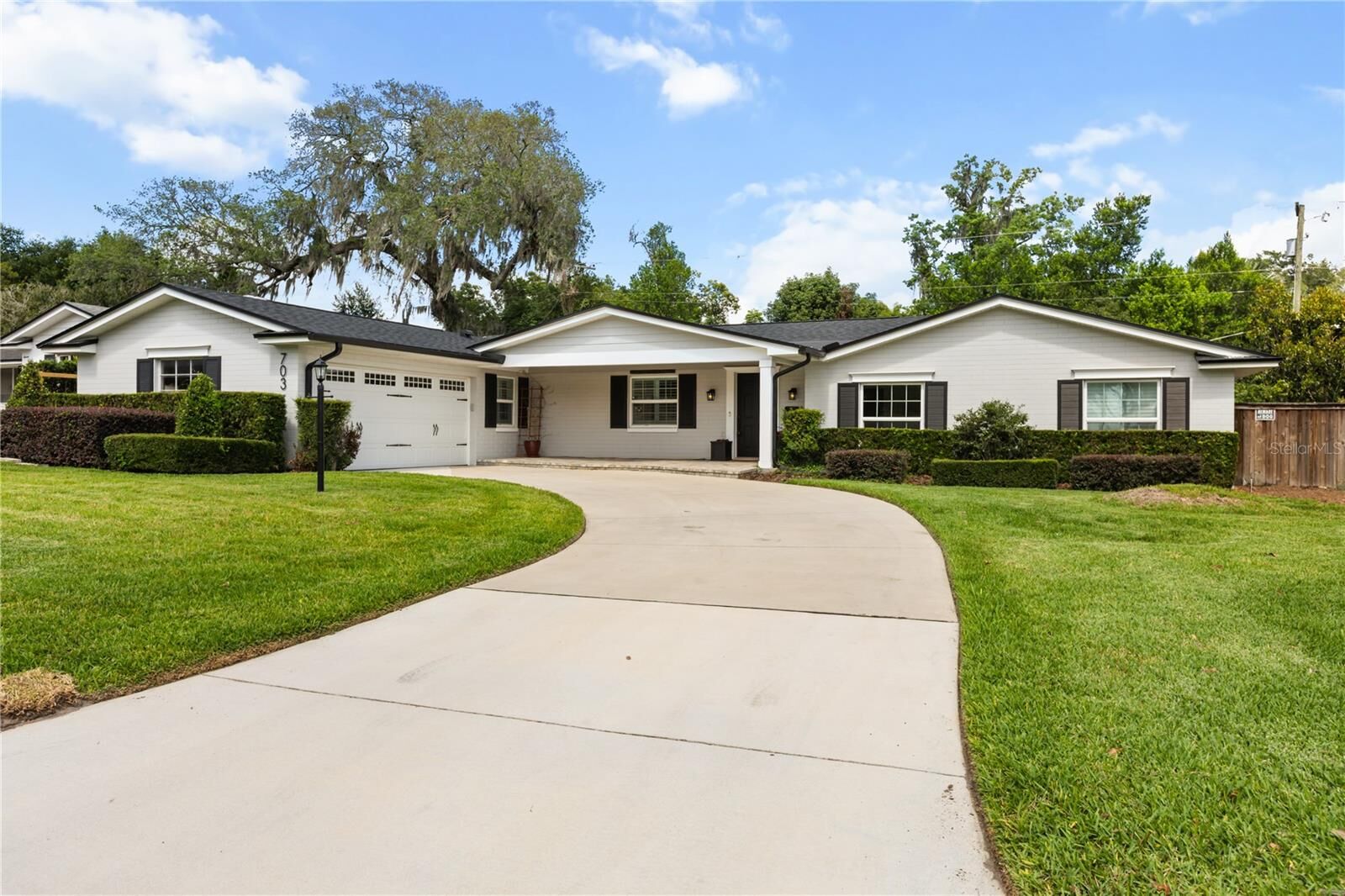 Property Photo: 703 Nicoma Trail FL 32751
