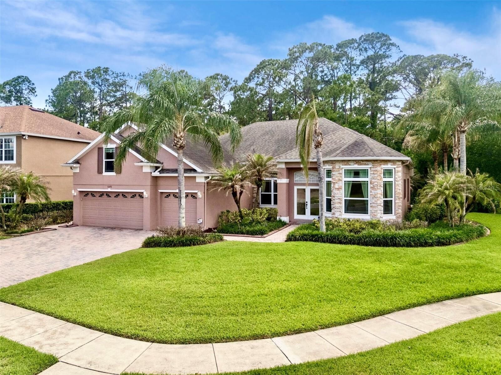 Property Photo: 10490 Wiscane Avenue FL 32836