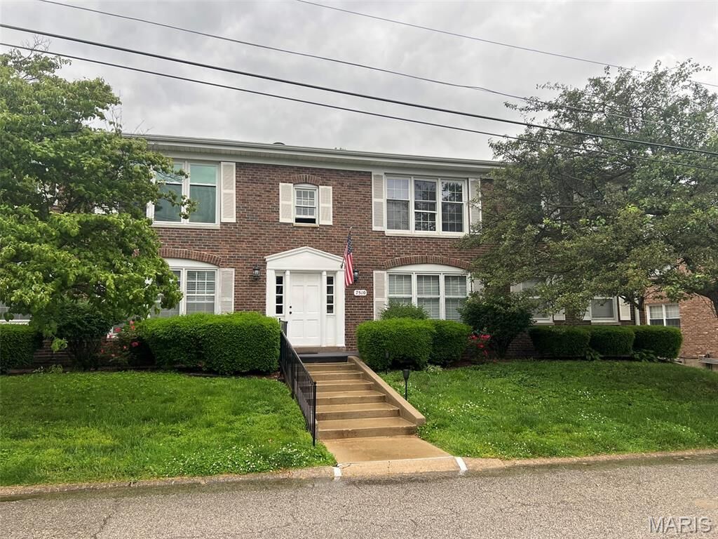 Property Photo:  7510 Claymont Court 4  IL 62223 