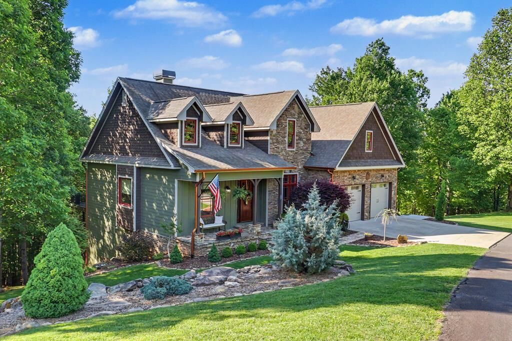 Property Photo:  41 Elm Court  NC 28906 