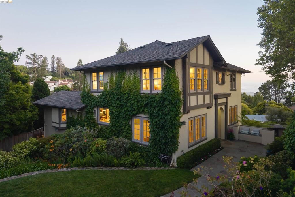 Property Photo:  900 Euclid Ave  CA 94708 