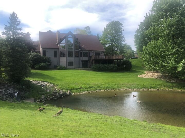 Property Photo:  8135 Thackeray Court  OH 44147 