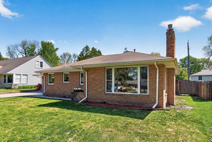 Property Photo:  3606 Beard Avenue N  MN 55422 