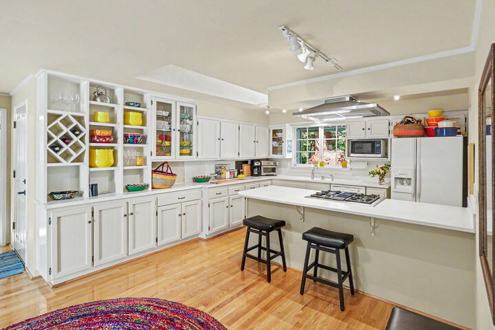 Property Photo: 880 S Oregon Street OR 97530