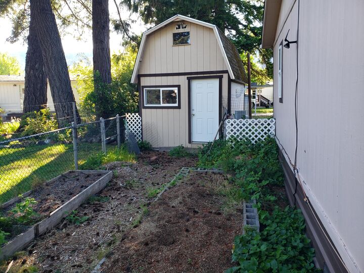 Property Photo:  222 Ollis Road 31  OR 97523 