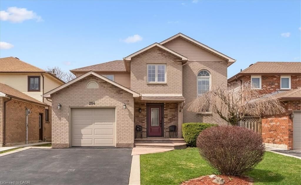 Property Photo: 284 Delancey Boulevard ON L9B 1Y9