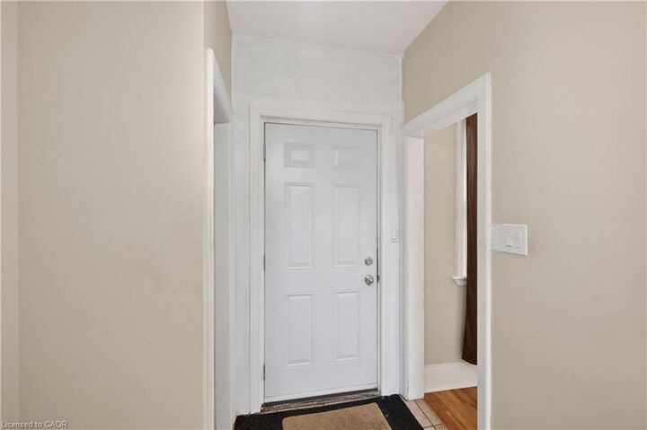 Property Photo:  893 Lasalle Park Road  ON L7T 1M6 