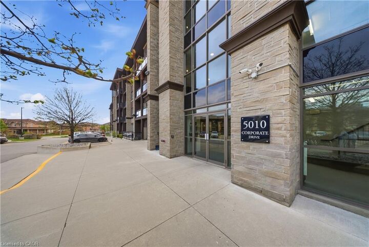 Property Photo:  5010 Corporate Drive 109  ON L7L 0H6 
