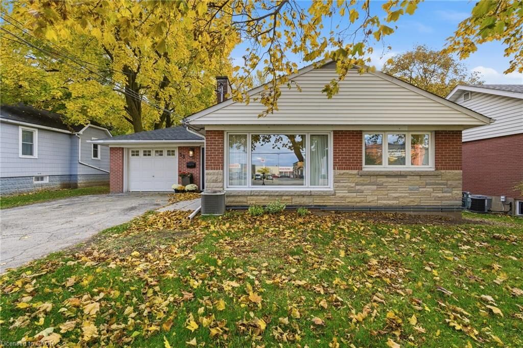 Property Photo:  53 Livingston Avenue  ON L3M 1L3 