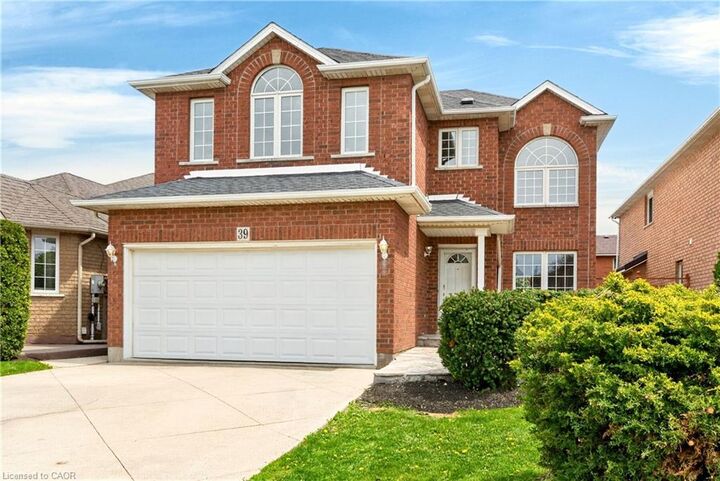 Property Photo: 39 Distin Drive ON L9A 5K4