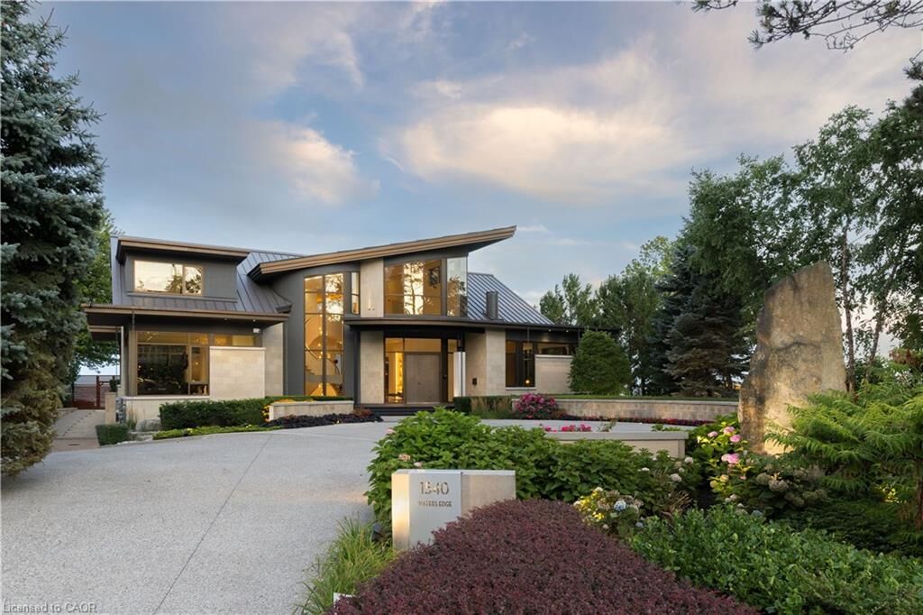 Property Photo:  1540 Watersedge Road  ON L5J 1A4 