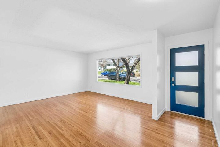 Property Photo: 7224 Farrell Road SE AB T2H 0T6