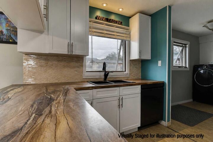 Property Photo: 5323 Sunset Drive AB T0H 3G0