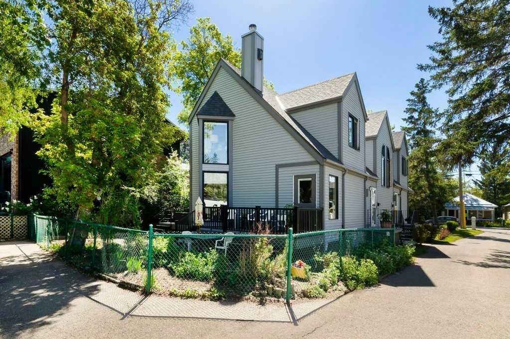 Property Photo: 30 &Amp 32 New Street SE AB T2G 3X9