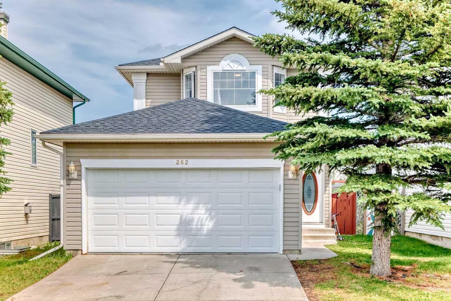 Property Photo:  262 Covewood Park NE  AB T3K 4V7 