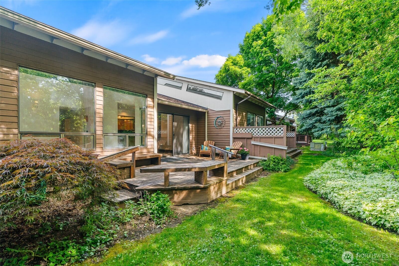Property Photo:  501 E Mountain View Avenue 6  WA 98926 