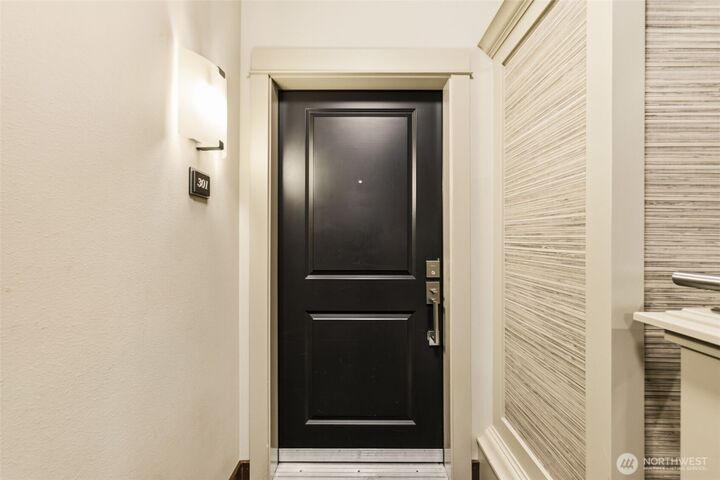 Property Photo: 8850 Redmond Woodinville Road NE 301 WA 98052