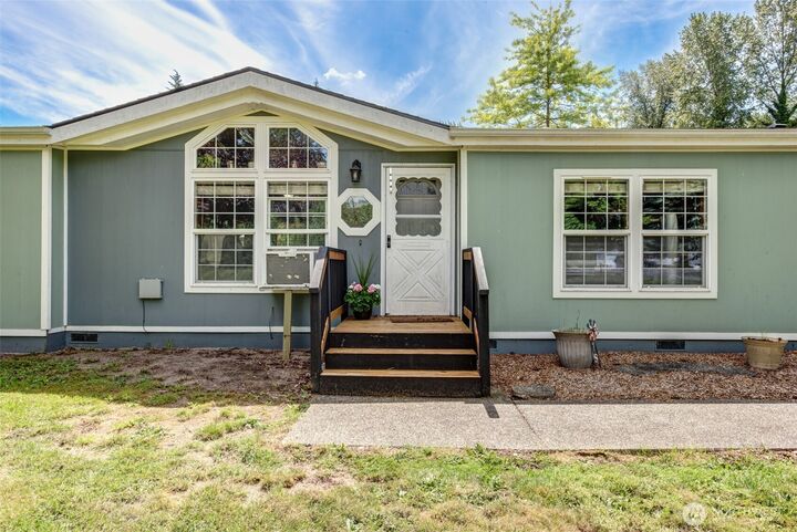 Property Photo: 14024 84th Street NE WA 98258