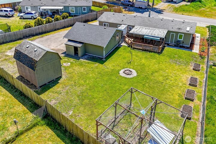Property Photo: 1809 154th St S WA 98387