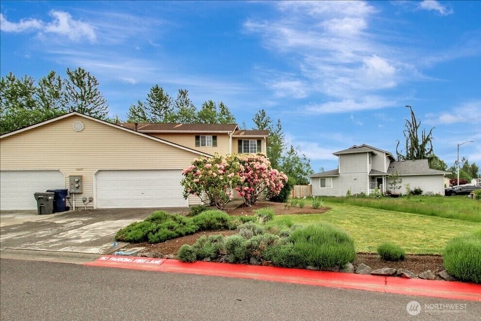 Property Photo: 16805 41st Drive NE B WA 98223