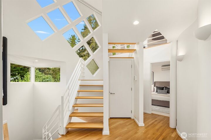 Property Photo: 1023 14th Place W WA 98033