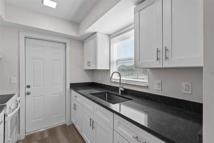 Property Photo: 1150 E Sample Road 202 FL 33064
