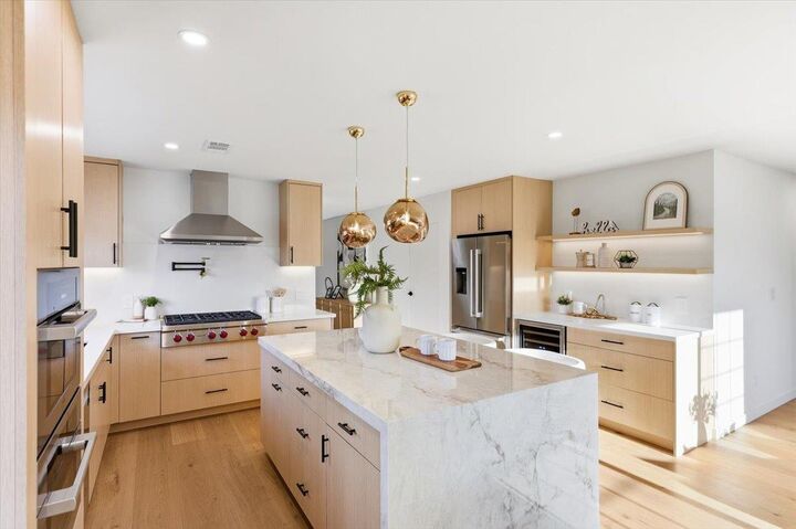 Property Photo:  950 Dennis Avenue  CA 94086 