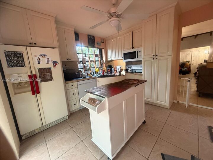Property Photo:  13440 SW 108th St Cir N  FL 33186 