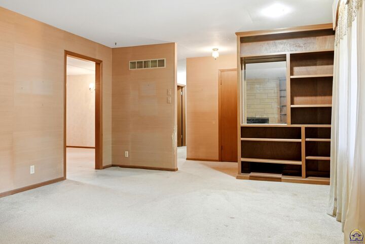 Property Photo:  4336 SE 25th St  KS 66605 