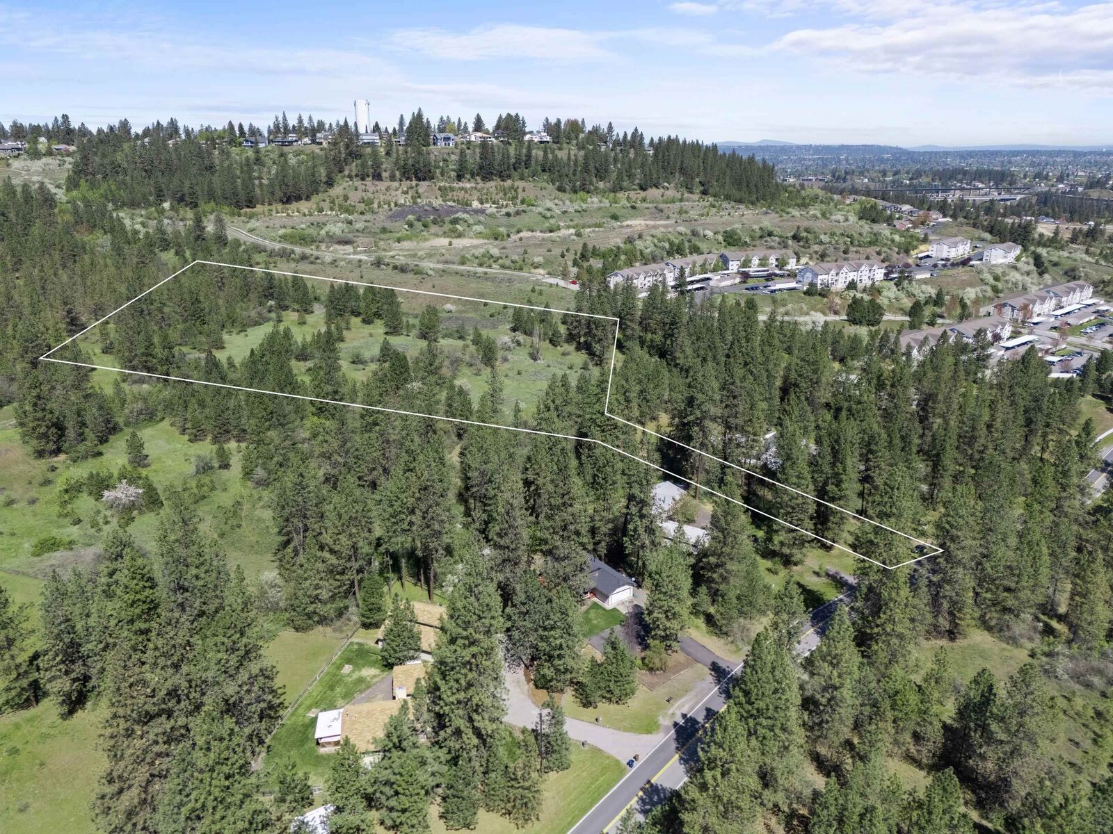 Property Photo:  2710 &Amp 2510 S Thorpe Rd  WA 99224 