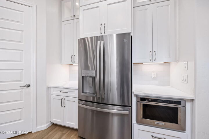 Property Photo: 1005 W Lark Bunting Lane AZ 85755