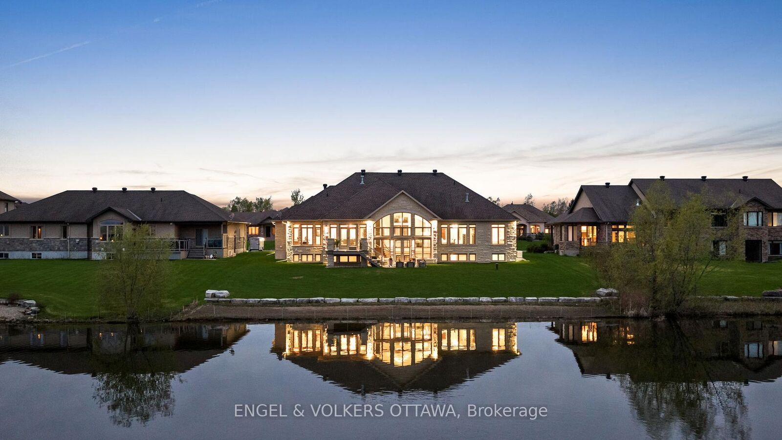 Property Photo: 1457 Waters Edge Way ON K4P 0C6