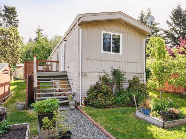 Property Photo:  6947 Grant Rd W 29  BC V9Z 0P2 