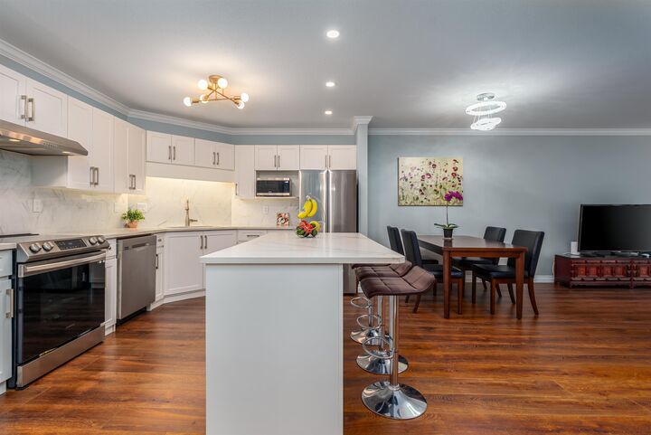 Property Photo: 2410 Emerson Street 301 BC V2T 3J3