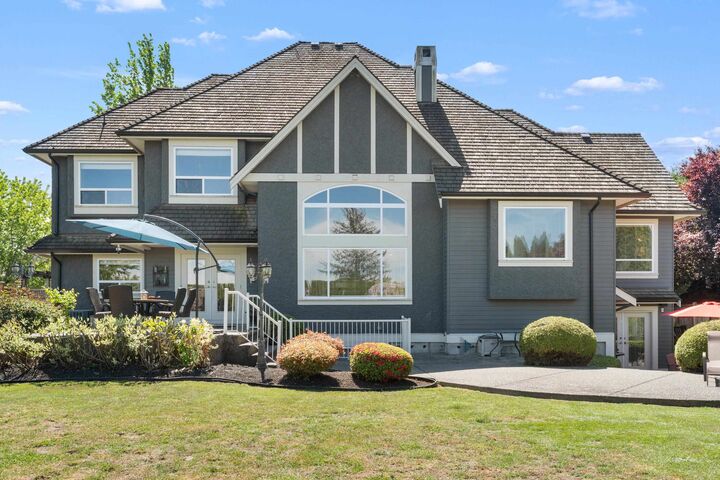 Property Photo: 15791 39A Avenue BC V3Z 0L1