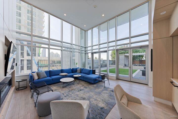 Property Photo: 652 Whiting Way 2107 BC V3J 0K3