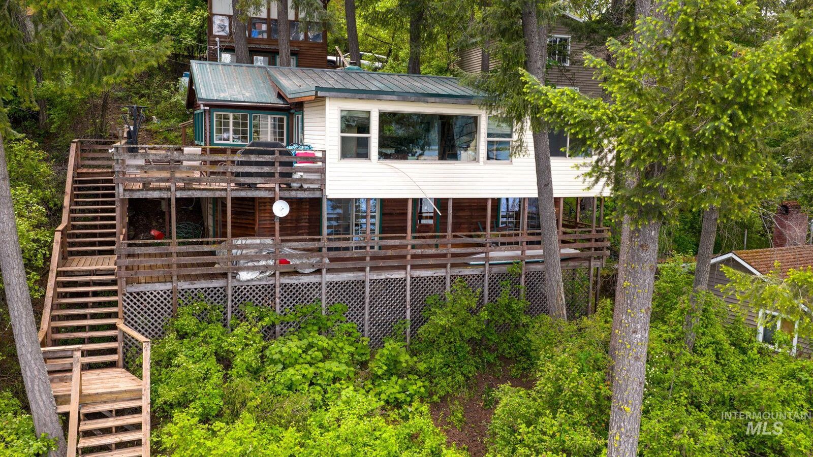 Property Photo:  448 Rocky Point Loop Rd.  ID 83851 