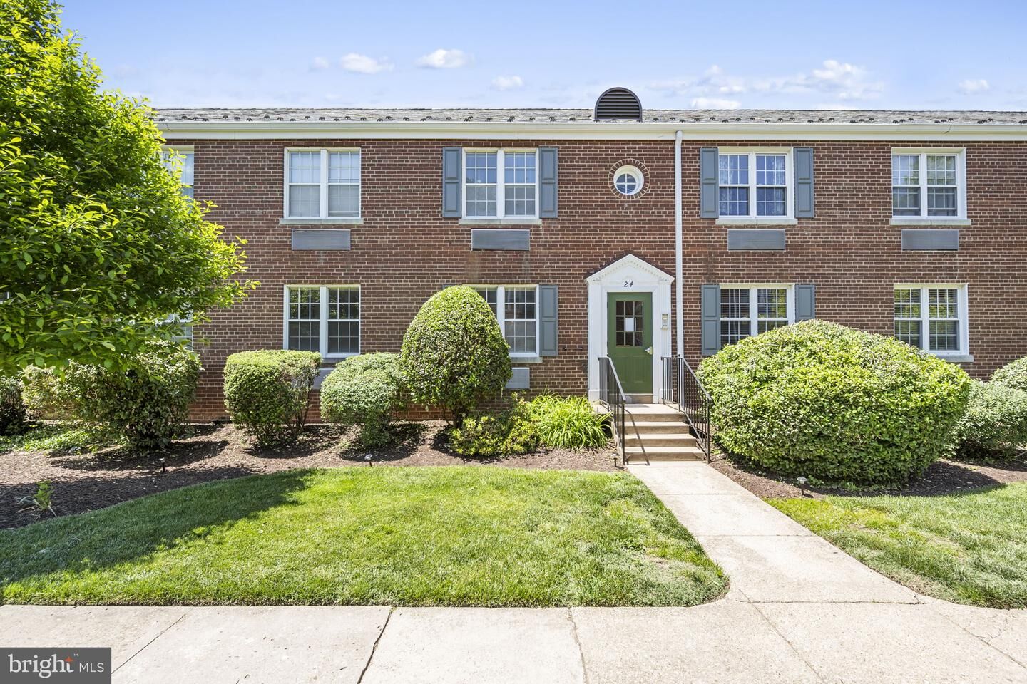 Property Photo:  24 Auburn Court A  VA 22305 