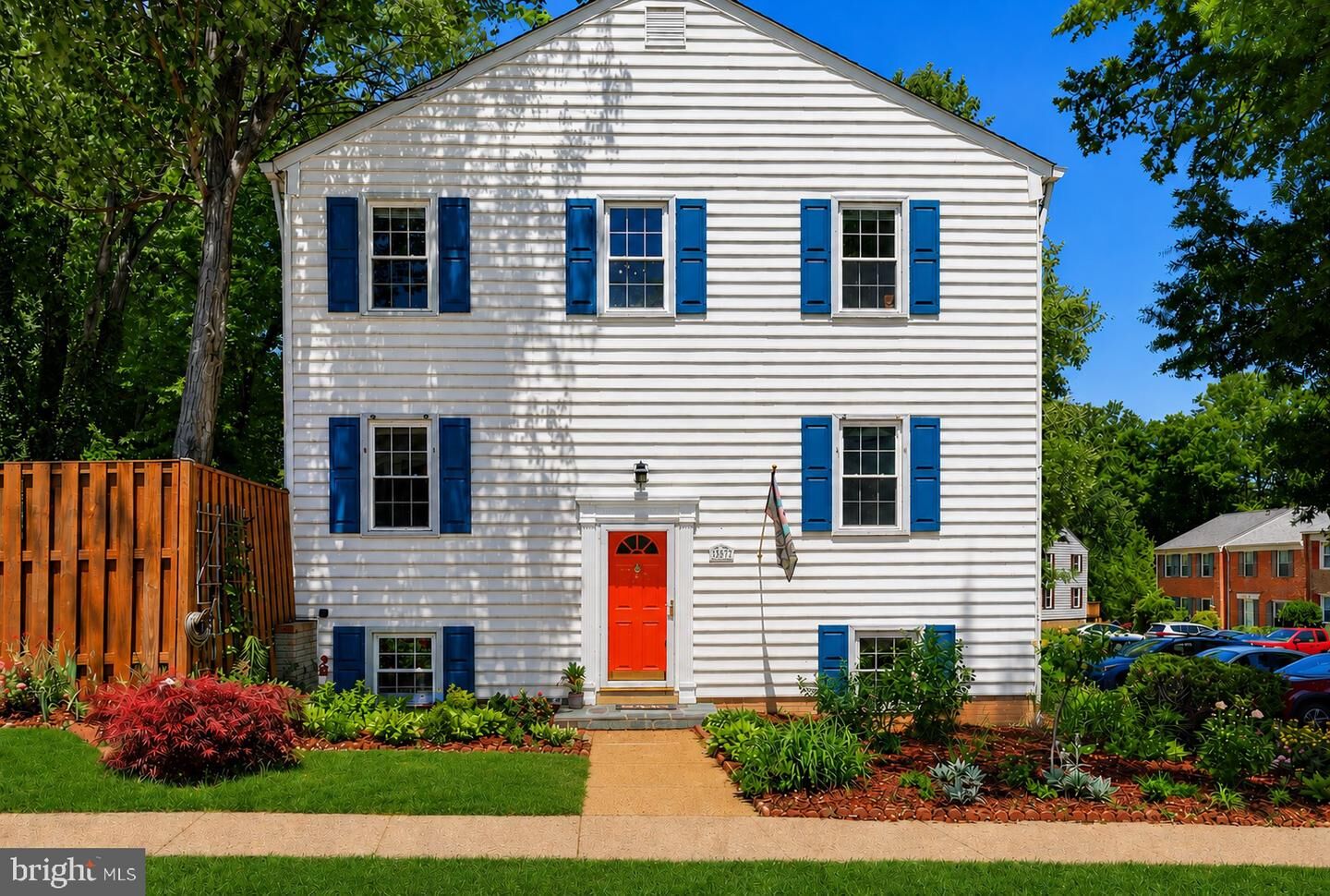 Property Photo: 5433 Lighthouse Lane VA 22015