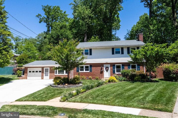 Property Photo:  2640 Frey Court  VA 22046 