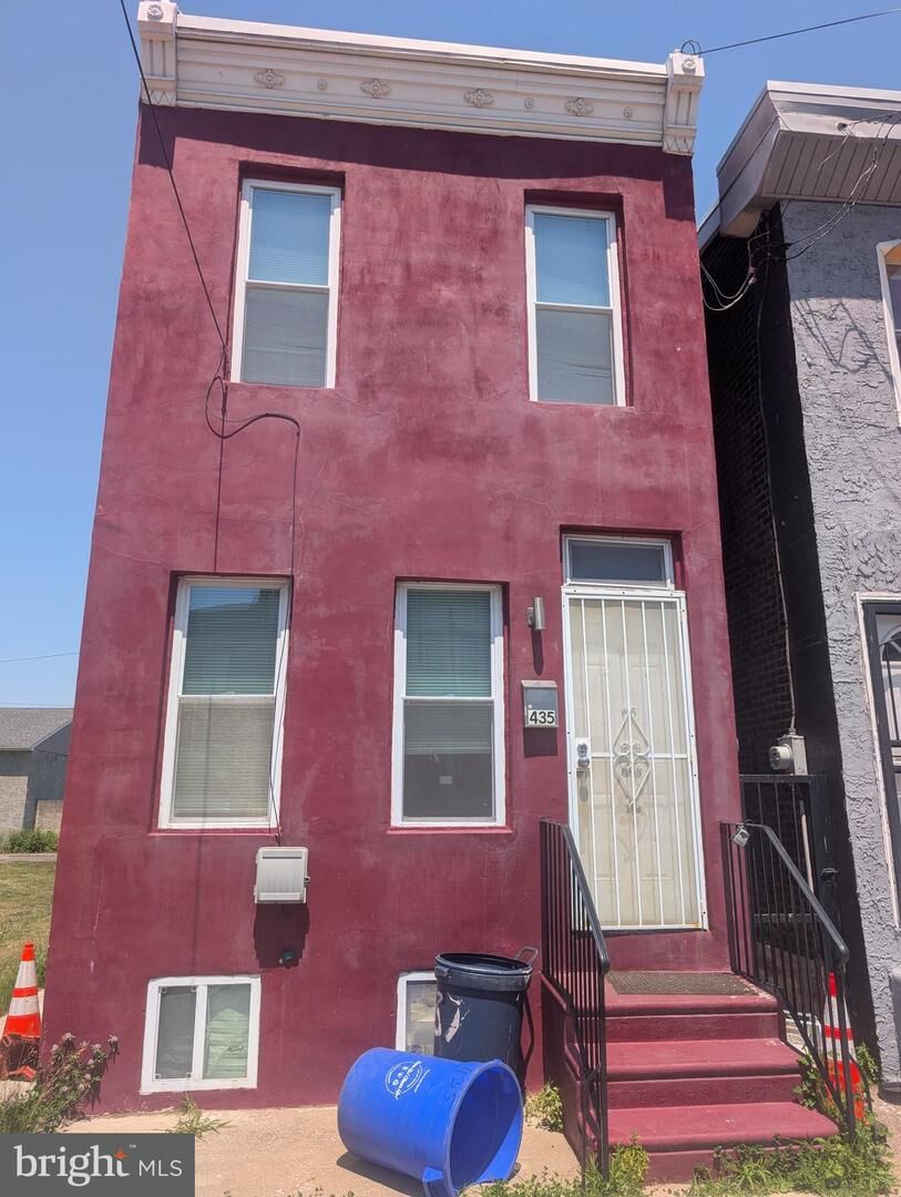 Property Photo: 435 Mechanic Street NJ 08104