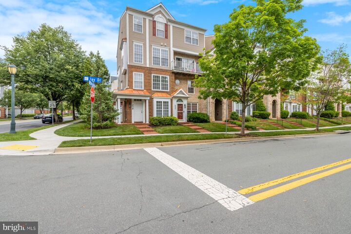 Property Photo:  239 Jay Drive 89  MD 20850 