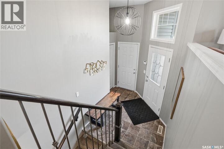 Property Photo: 2146 Rosewood Drive SK S7V 0G2