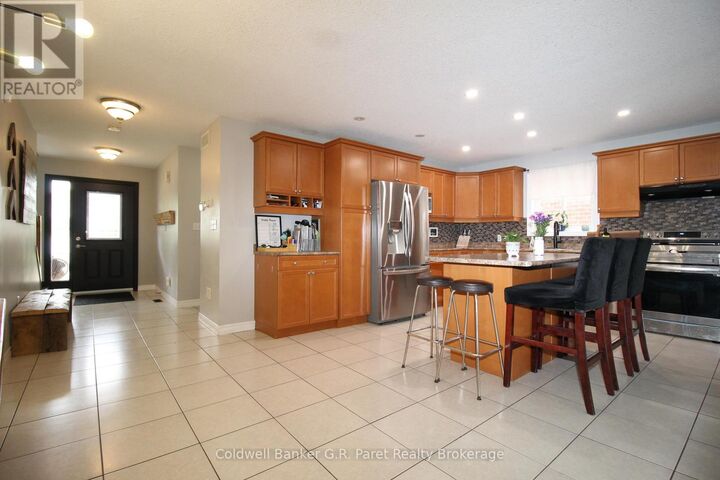 Property Photo: 4 Langrell Avenue ON N4G 5X8