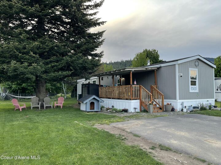 Property Photo:  8582 W Park Loop  ID 83858 