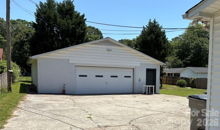 Property Photo:  1920 Echo Lane  NC 28052 