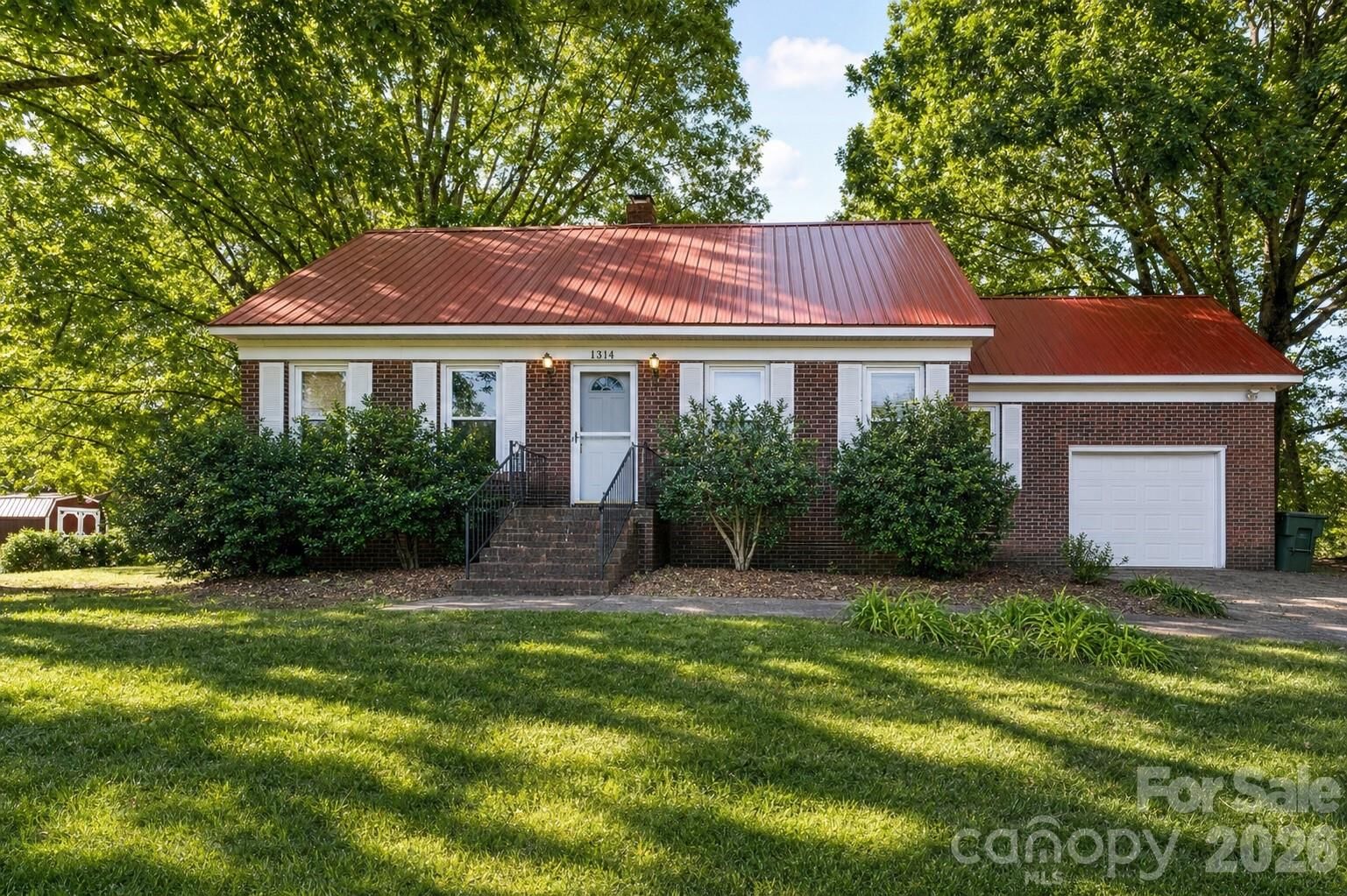 Property Photo:  1314 Shady Oak Trail  NC 28052 
