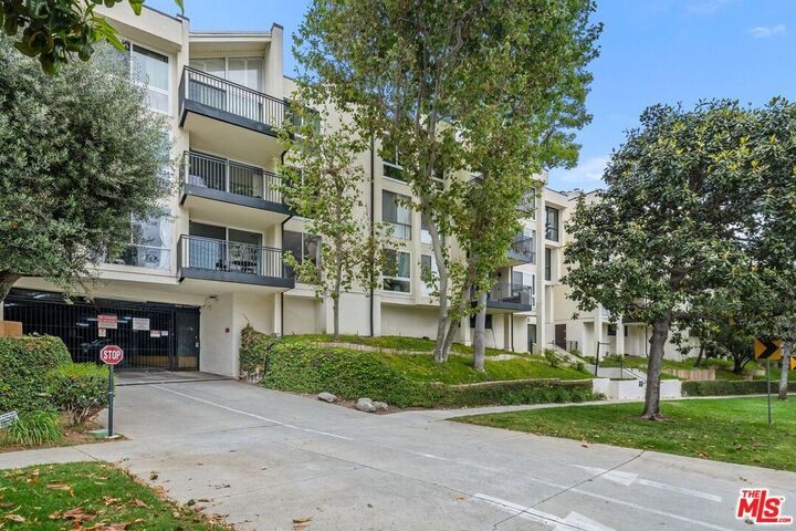 Property Photo:  1340 S Beverly Glen Blvd  CA 90024 